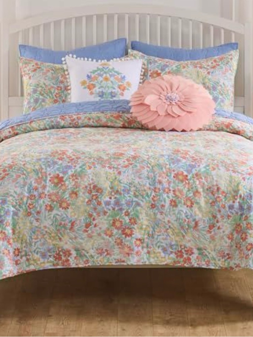 Floral Multicolor Reversible Quilt Set - Pastel Blue and Pink